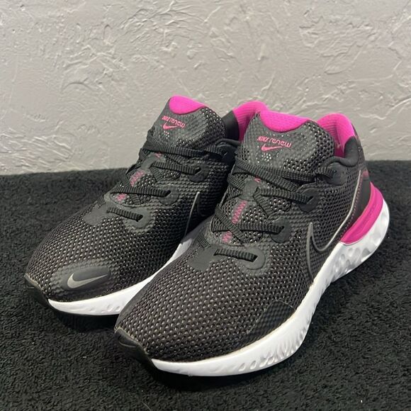🔥🔥NIKE Renew Run Running Shoes Sneakers Black/Hot Pink Women Sz 11 - PERFECT - Picture 4 of 13